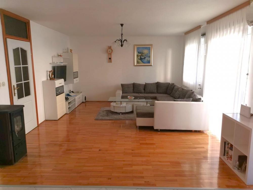 Отель, гостиница в Фажане, Хорватия, 315 м² - фото 1