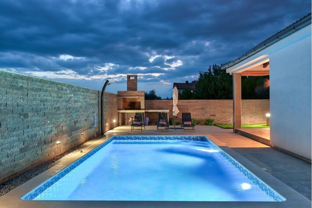 Вилла в Пуле, Хорватия, 145 м² - фото 2