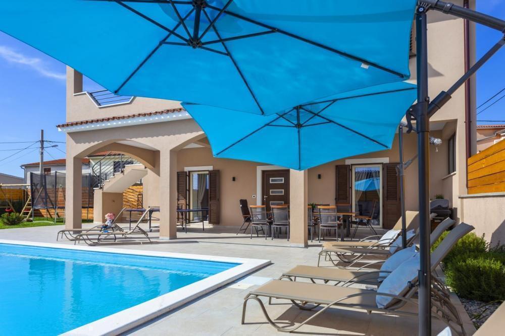 Вилла в Пуле, Хорватия, 324 м² - фото 2