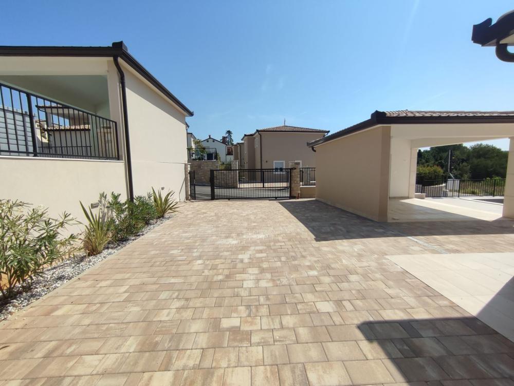 Вилла в Умаге, Хорватия, 250 м² - фото 2