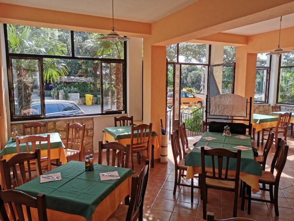 Отель, гостиница в Ровини, Хорватия, 864 м² - фото 3