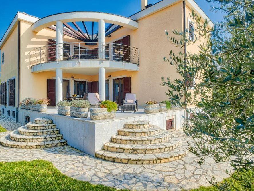 Вилла в Медулине, Хорватия, 350 м² - фото 4