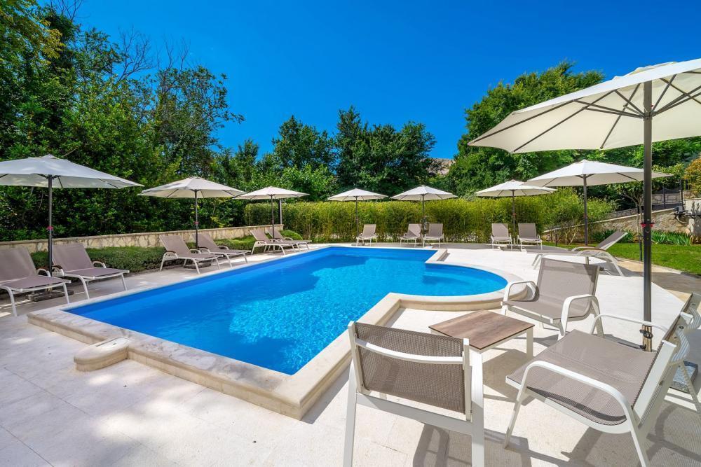 Отель, гостиница Baška, Хорватия, 360 м² - фото 7