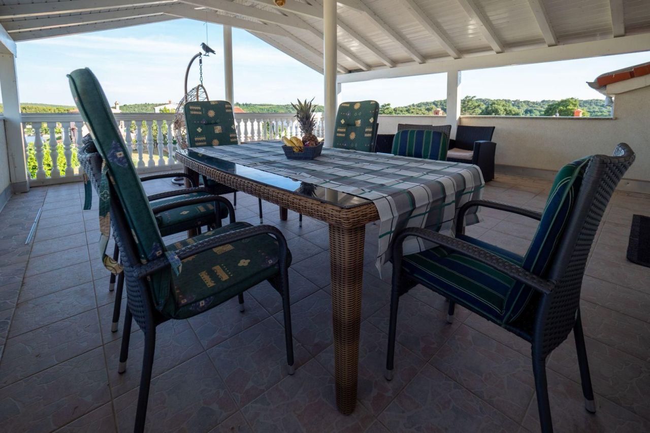 Отель, гостиница Banjole, Хорватия, 420 м² - фото 7