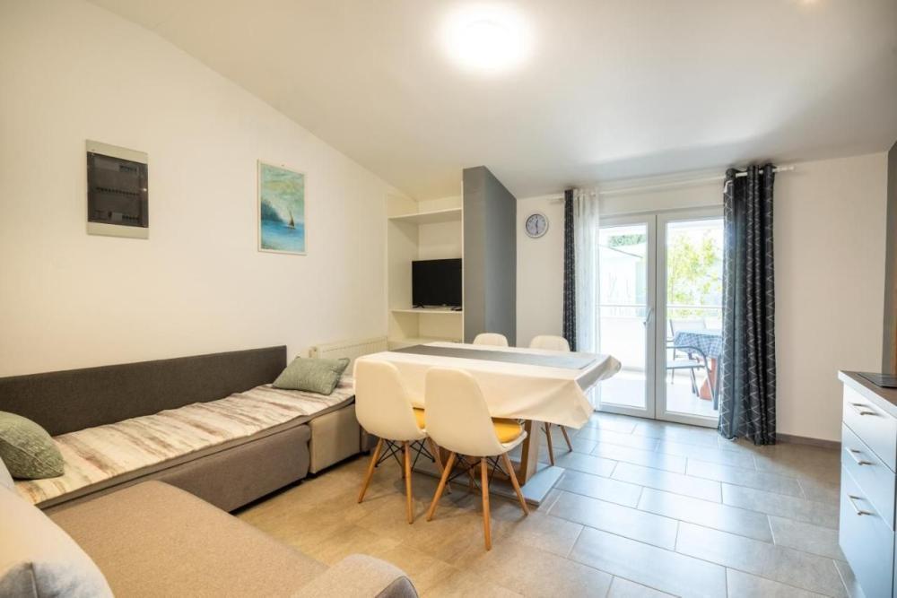 Отель, гостиница Selce, Crikvenica, Хорватия, 300 м² - фото 8