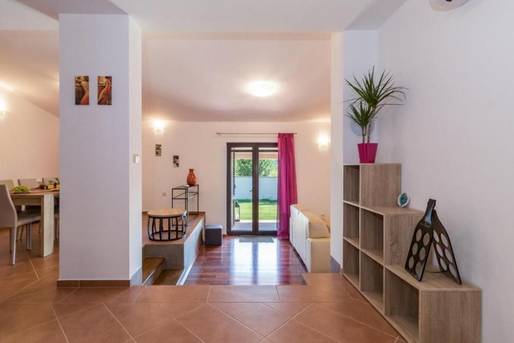 Вилла в Пуле, Хорватия, 350 м² - фото 8