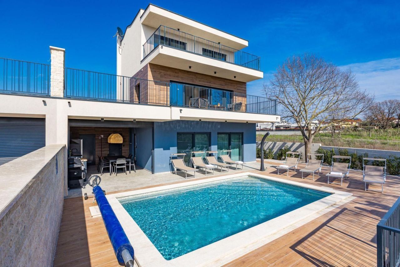 Вилла в Медулине, Хорватия, 244 м² - фото 9