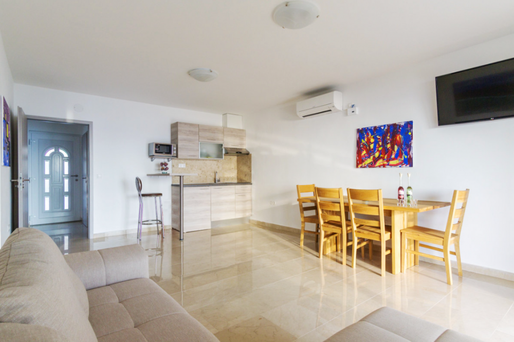 Отель, гостиница Rabac, Labin, Хорватия, 438 м² - фото 11