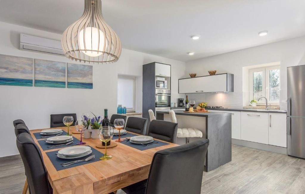 Вилла Sveti Lovreč, Хорватия, 359 м² - фото 14