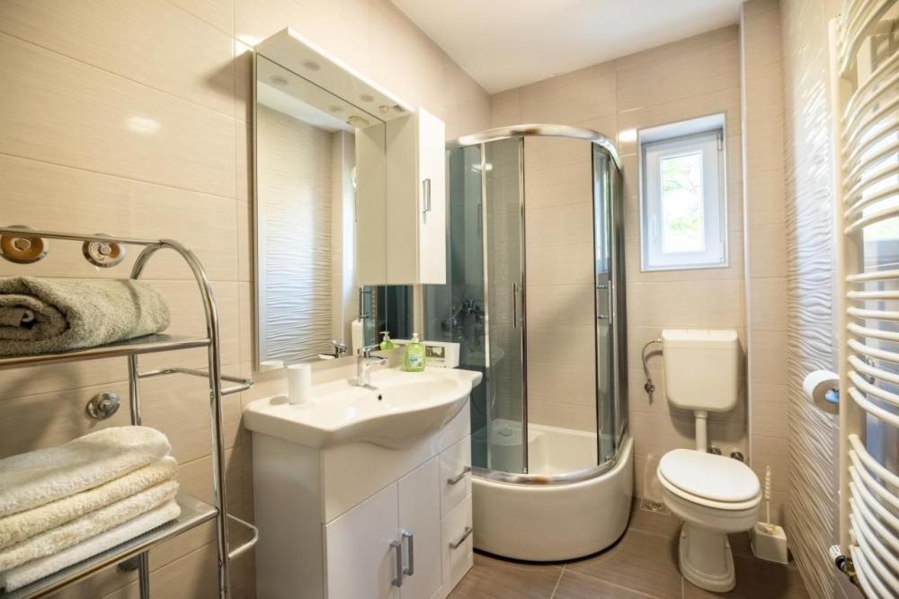 Отель, гостиница Selce, Crikvenica, Хорватия, 300 м² - фото 18