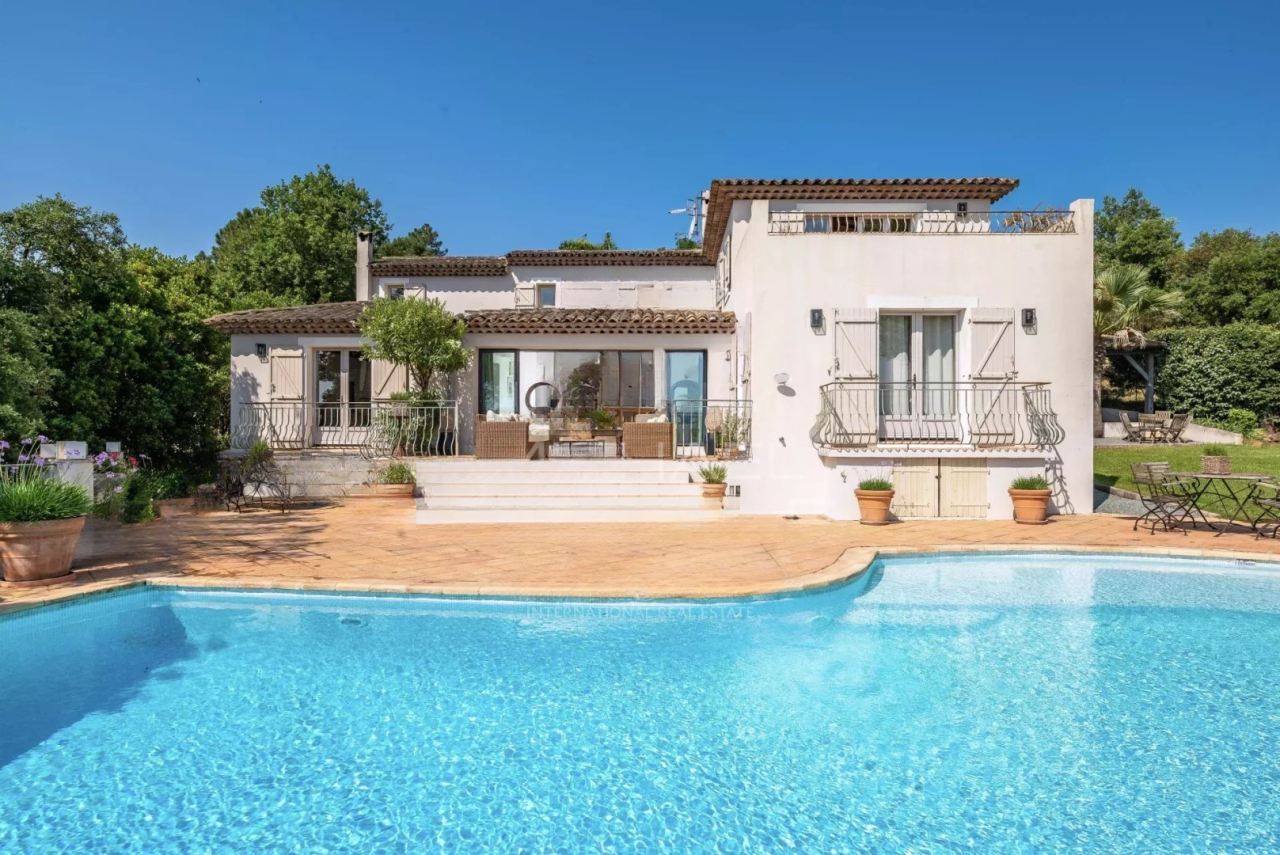 Квартира в Каннах, Франция, 231 м² - фото 1