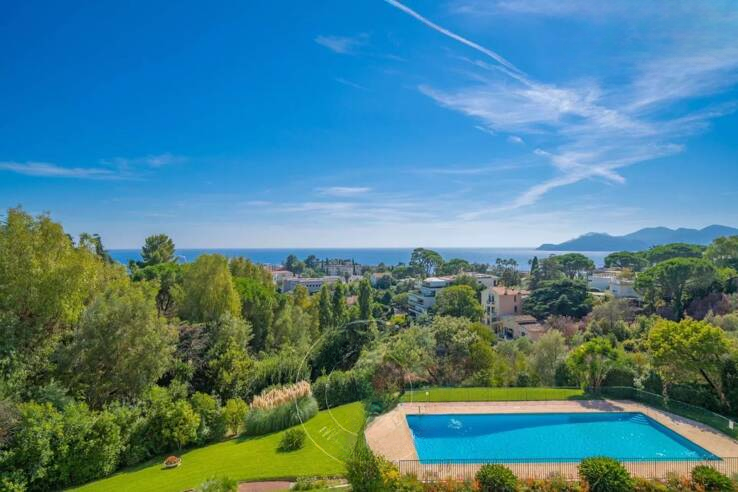 Квартира в Каннах, Франция, 50 м² - фото 1