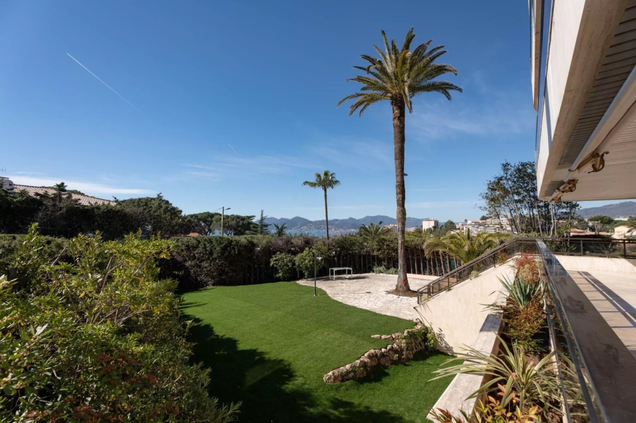 Квартира в Каннах, Франция, 270 м² - фото 1