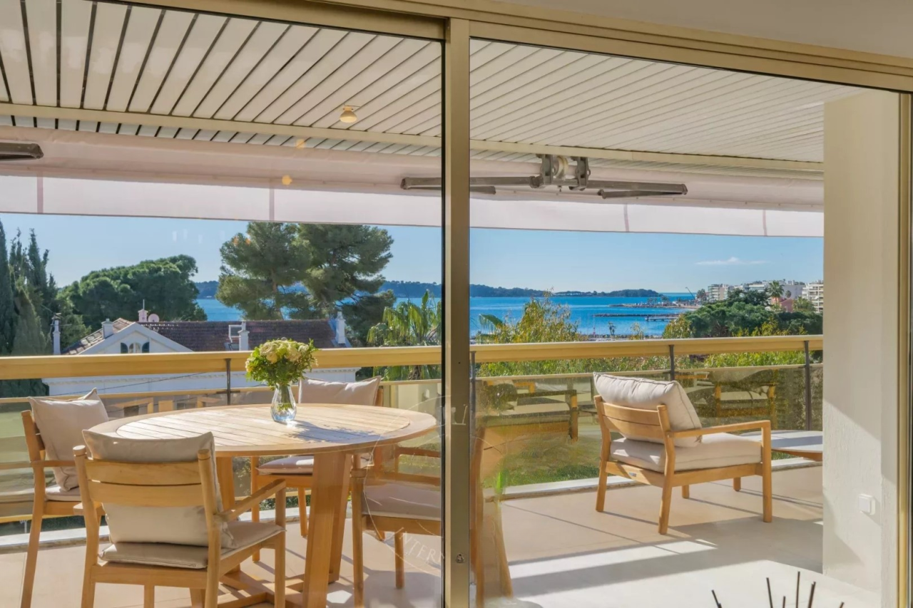 Квартира в Каннах, Франция, 100 м² - фото 1