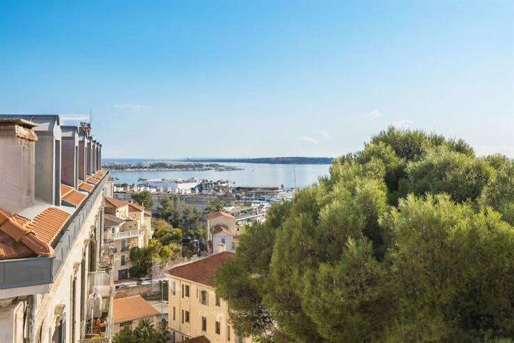 Квартира в Каннах, Франция, 103 м² - фото 1