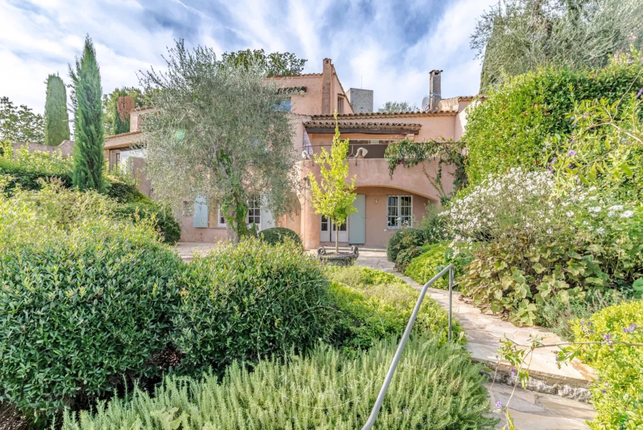 Квартира в Каннах, Франция, 205 м² - фото 2