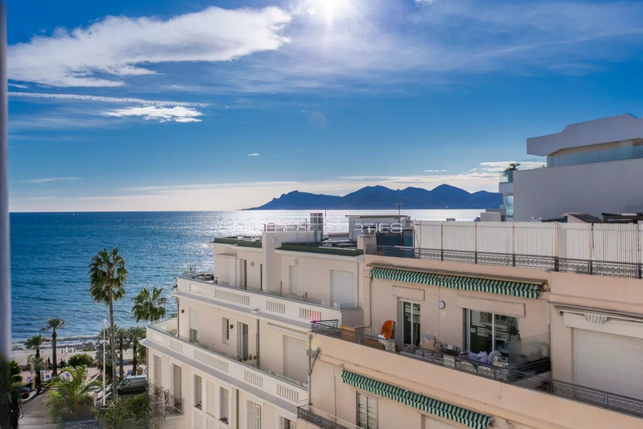 Квартира в Каннах, Франция, 71 м² - фото 2