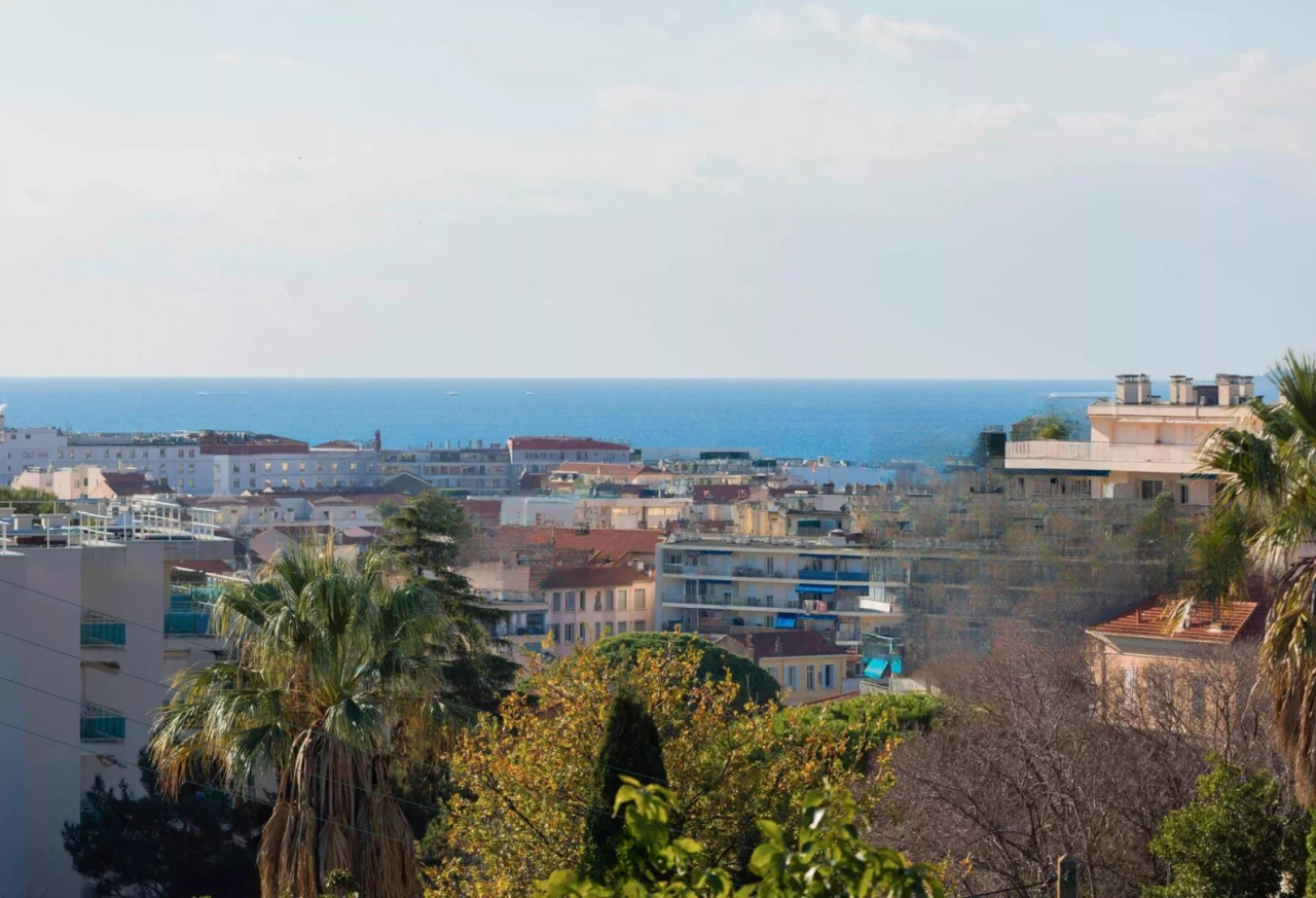 Квартира в Каннах, Франция, 82 м² - фото 2