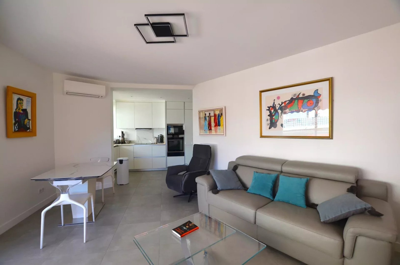 Квартира в Каннах, Франция, 70 м² - фото 2