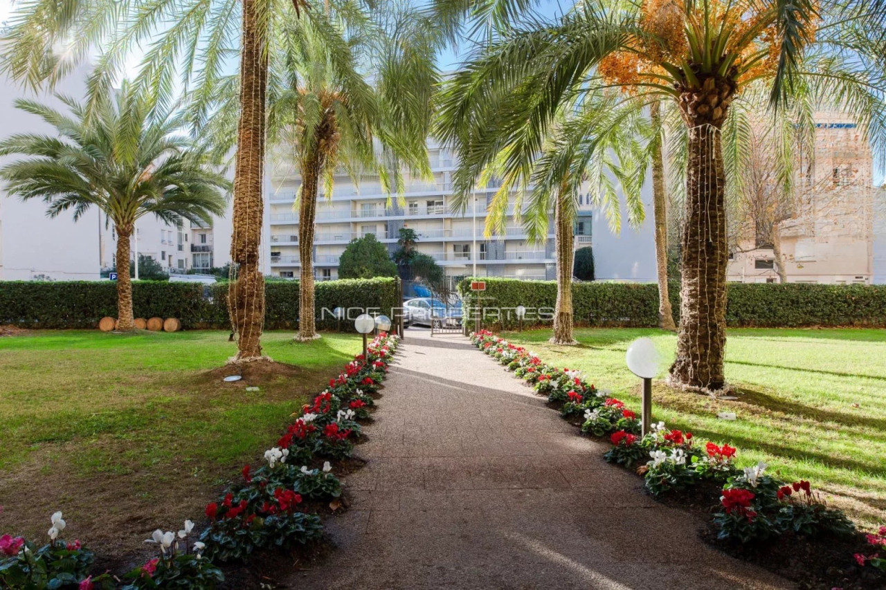 Квартира в Каннах, Франция, 82 м² - фото 3