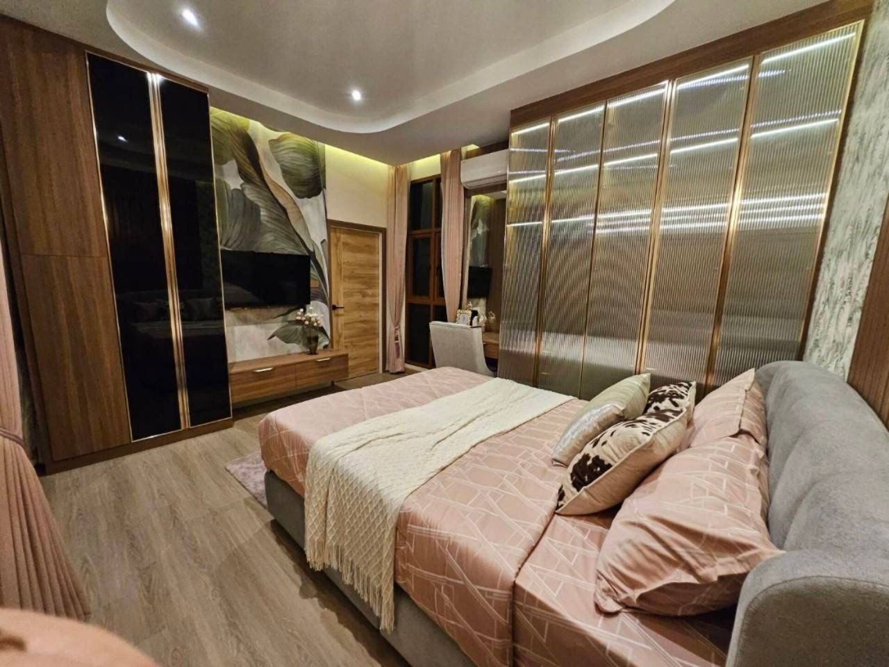 Вилла в Паттайе, Таиланд, 290 м² - фото 12