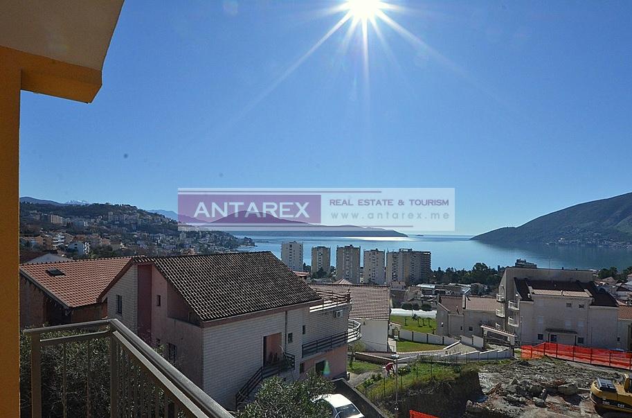 Апартаменты в Херцег-Нови, Черногория, 51 м² - фото 1