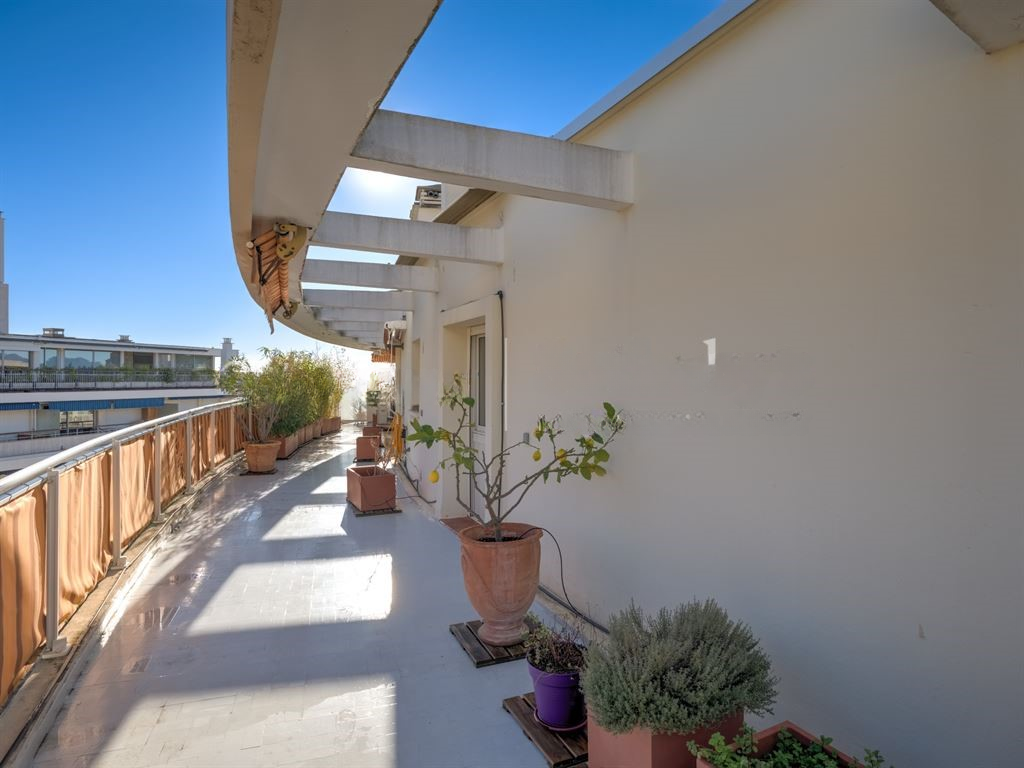 Квартира в Каннах, Франция, 95 м² - фото 11