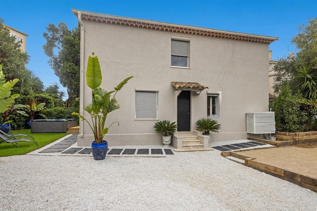 Квартира в Каннах, Франция, 132 м² - фото 12