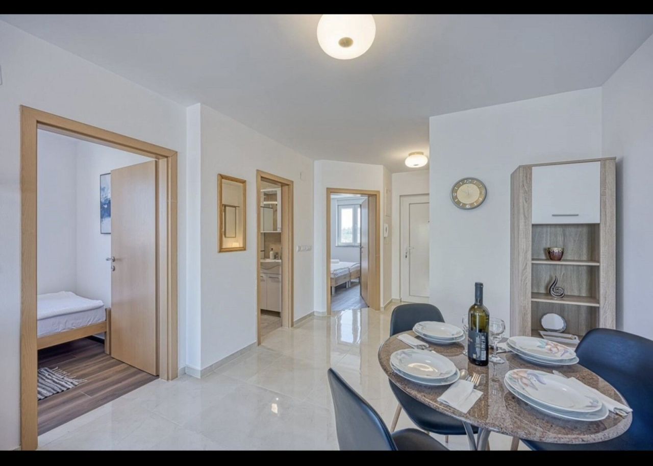 Квартира в Умаге, Хорватия, 130 м² - фото 11