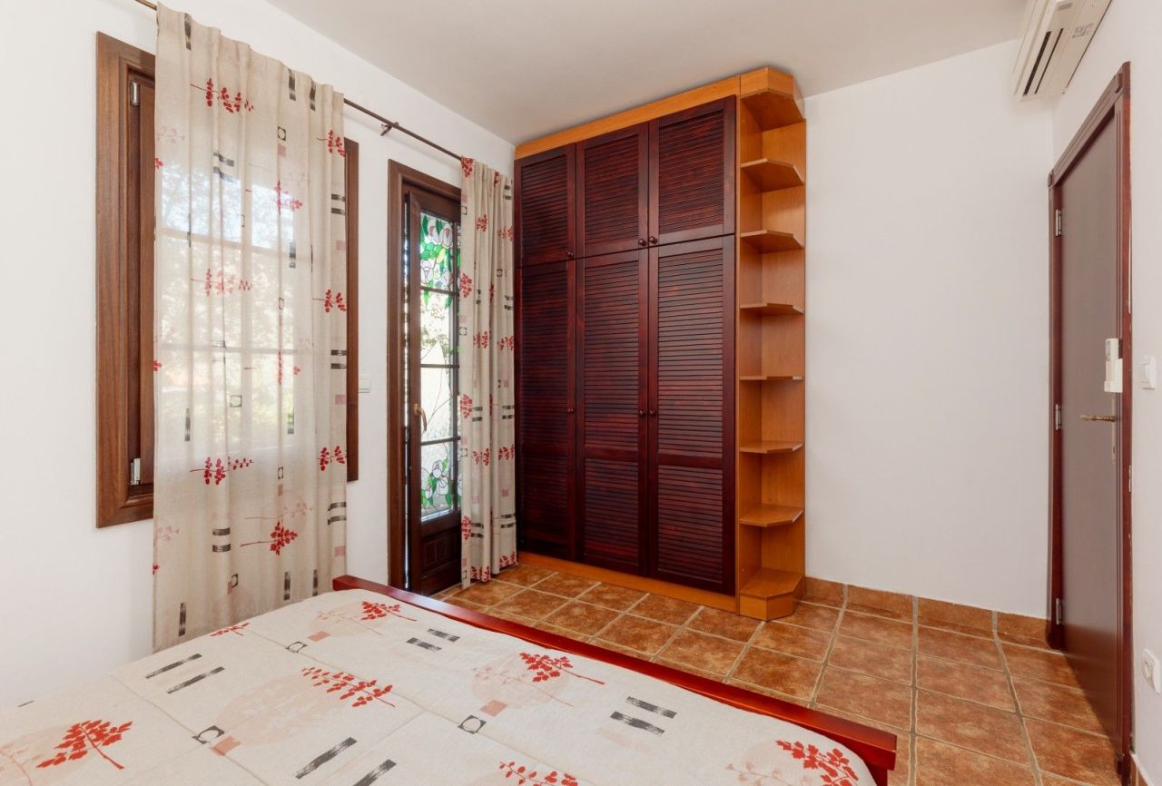 Апартаменты в Которе, Черногория, 84 м² - фото 11