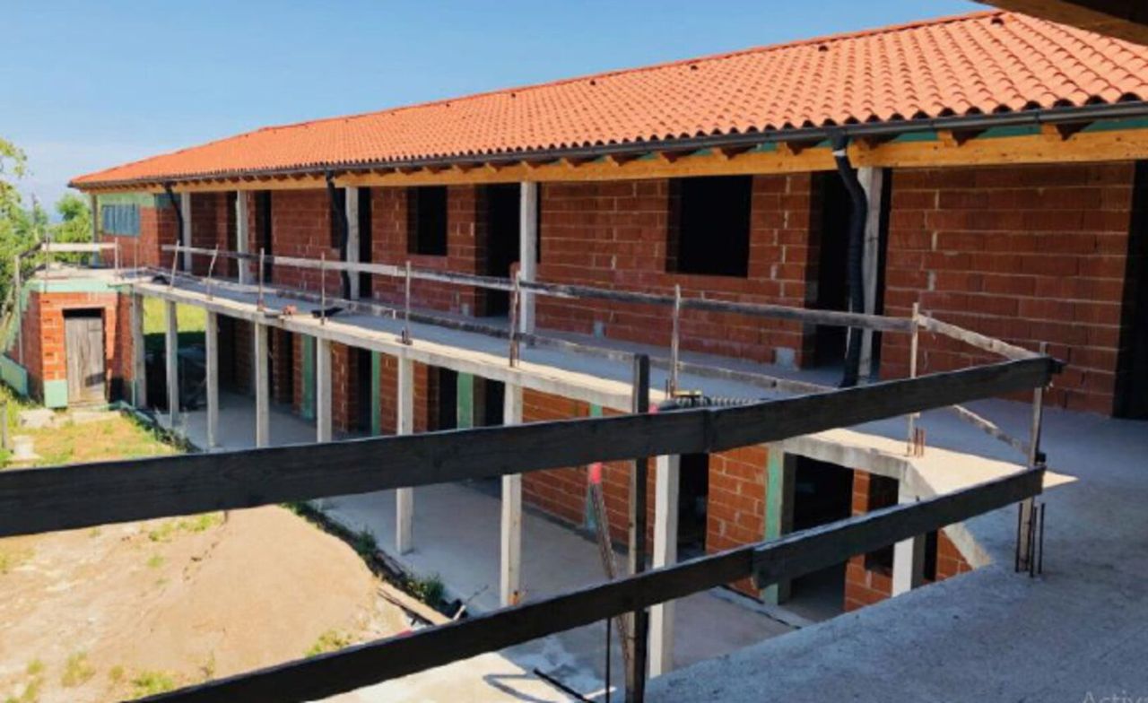 Отель, гостиница в Копере, Словения, 1 146 м² - фото 1