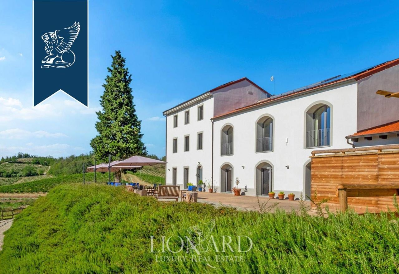 Вилла в Алессандрии, Италия, 600 м² - фото 2