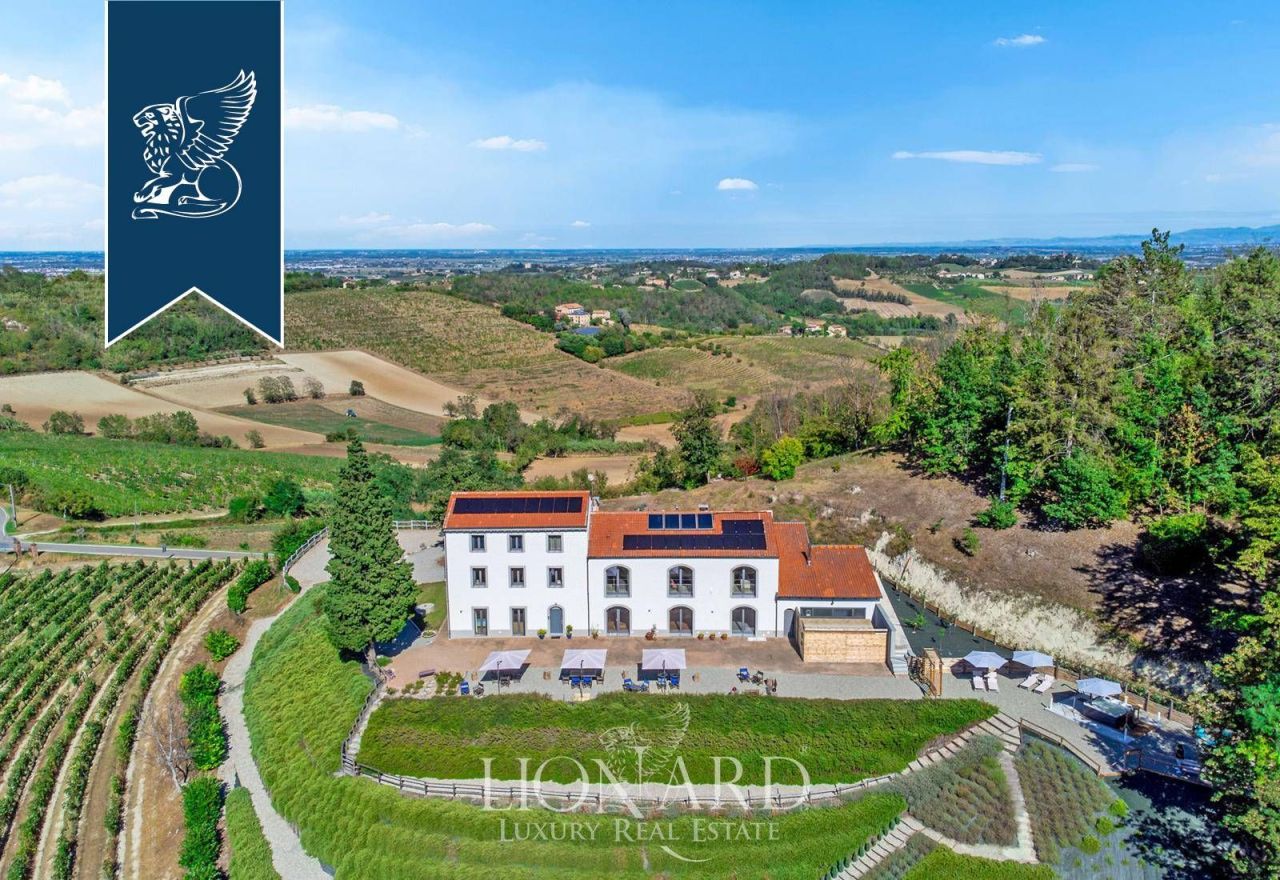 Вилла в Алессандрии, Италия, 600 м² - фото 7