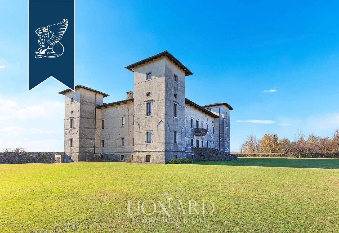 Замок в Удине, Италия, 2 700 м² - фото 7