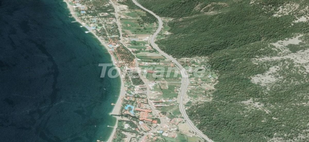 Земля в Кемере, Турция, 449 м² - фото 1