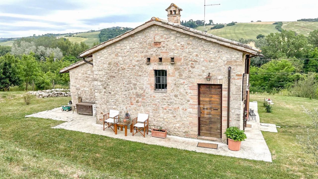 Дом в Тоди, Италия, 258 м² - фото 5