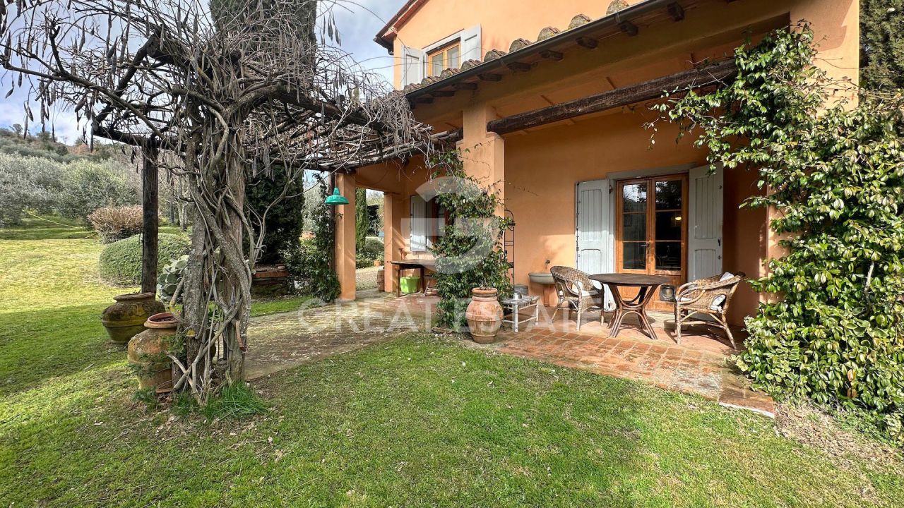 Дом Bucine, Италия, 293 м² - фото 9