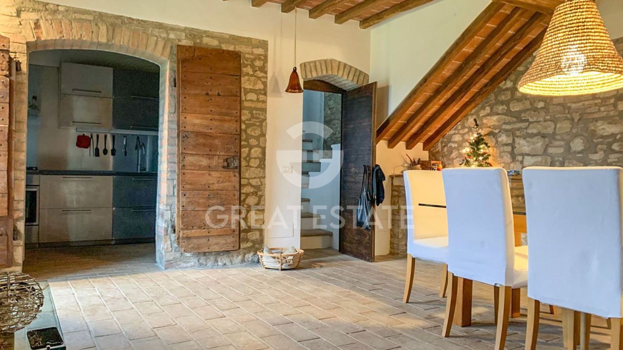 Дом в Тоди, Италия, 258 м² - фото 9