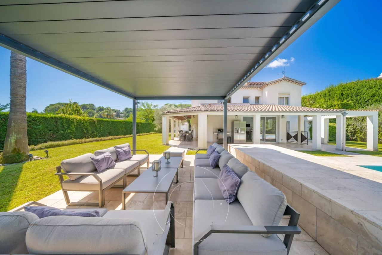 Квартира в Каннах, Франция, 234 м² - фото 1