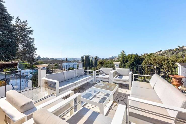 Квартира в Каннах, Франция, 207 м² - фото 1