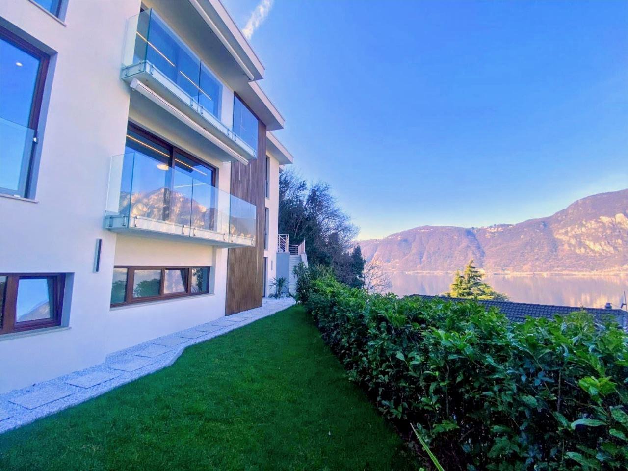 Вилла в Кампионе-д'Италия, Италия, 250 м² - фото 11