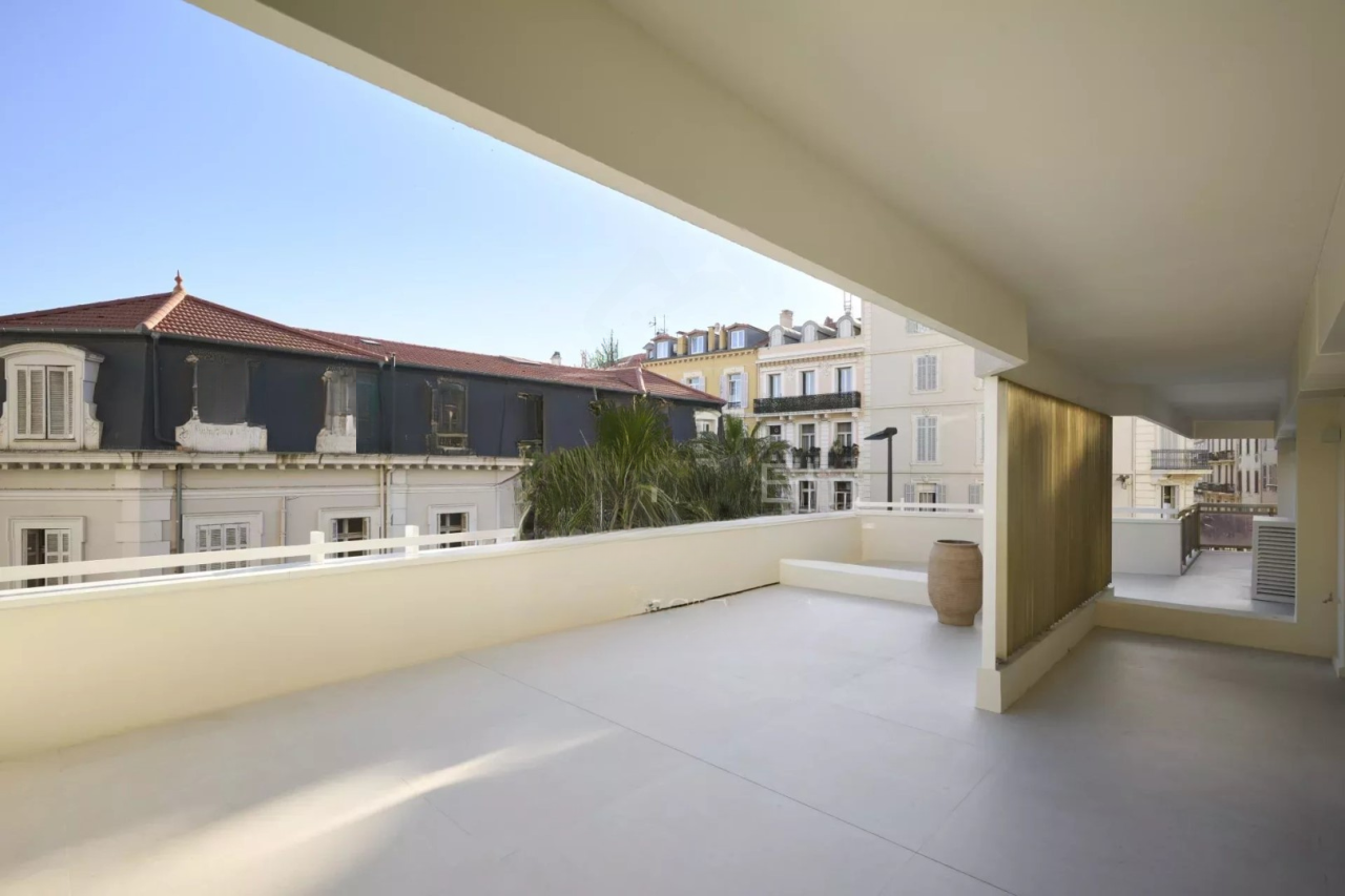 Квартира в Каннах, Франция, 110 м² - фото 1