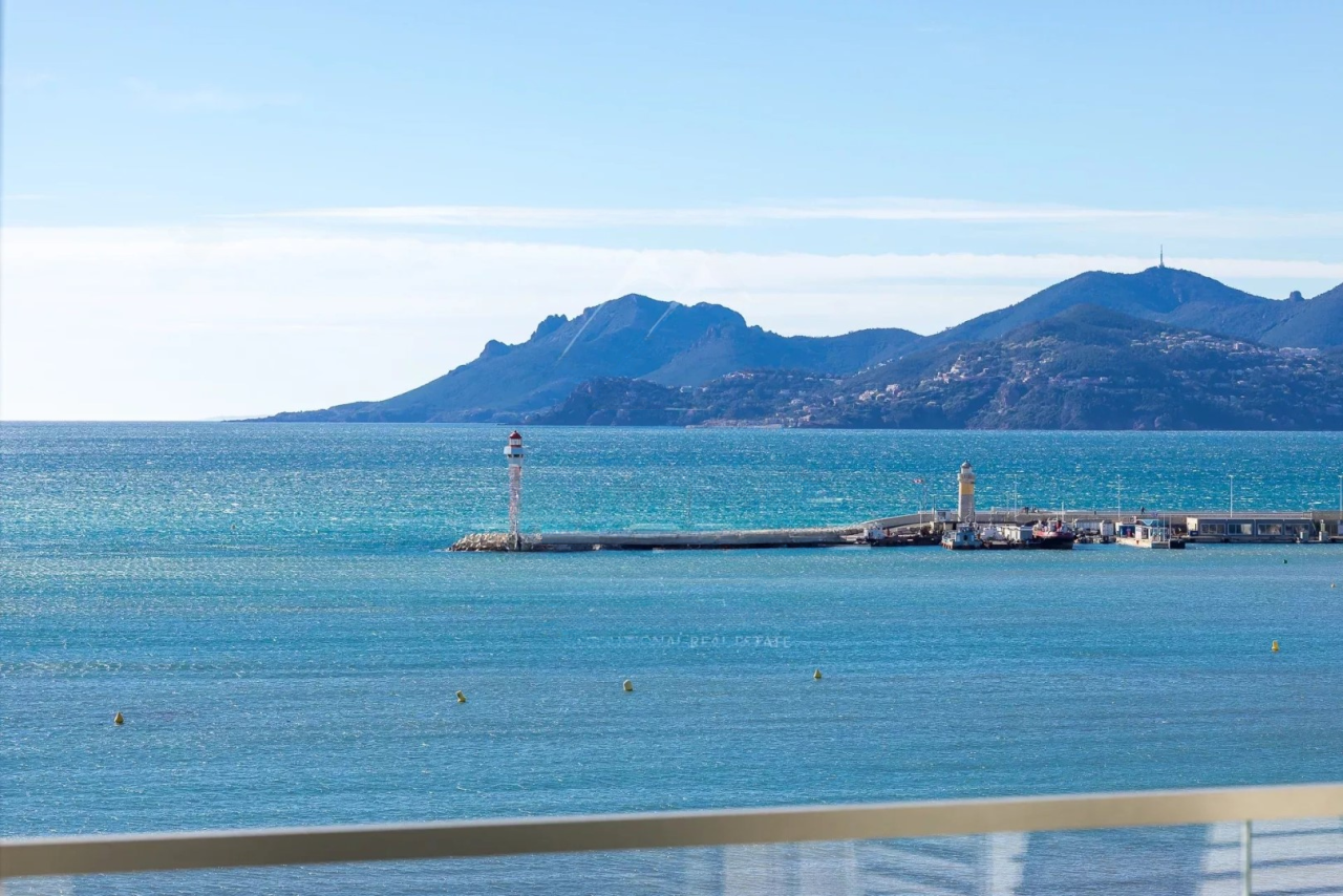 Квартира в Каннах, Франция, 107 м² - фото 1