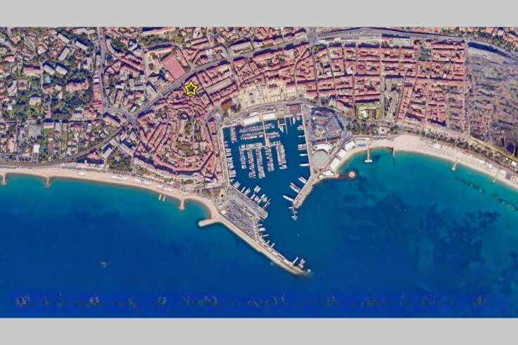 Квартира в Каннах, Франция, 70 м² - фото 1