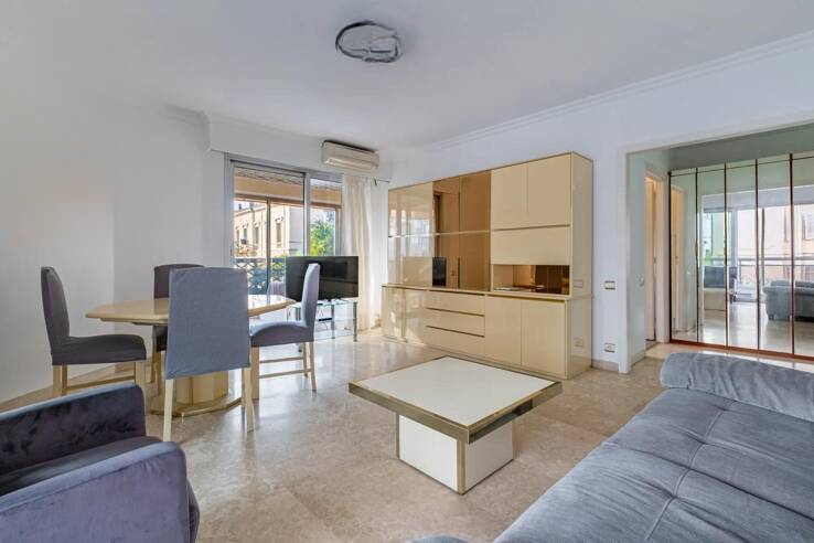 Квартира в Каннах, Франция, 74 м² - фото 1