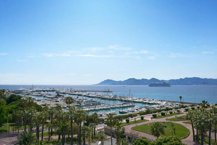 Квартира в Каннах, Франция, 110 м² - фото 1