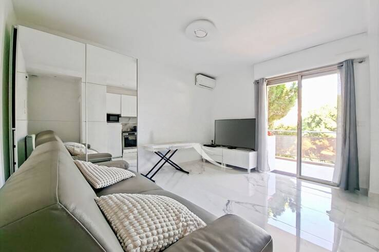 Квартира в Каннах, Франция, 20 м² - фото 1