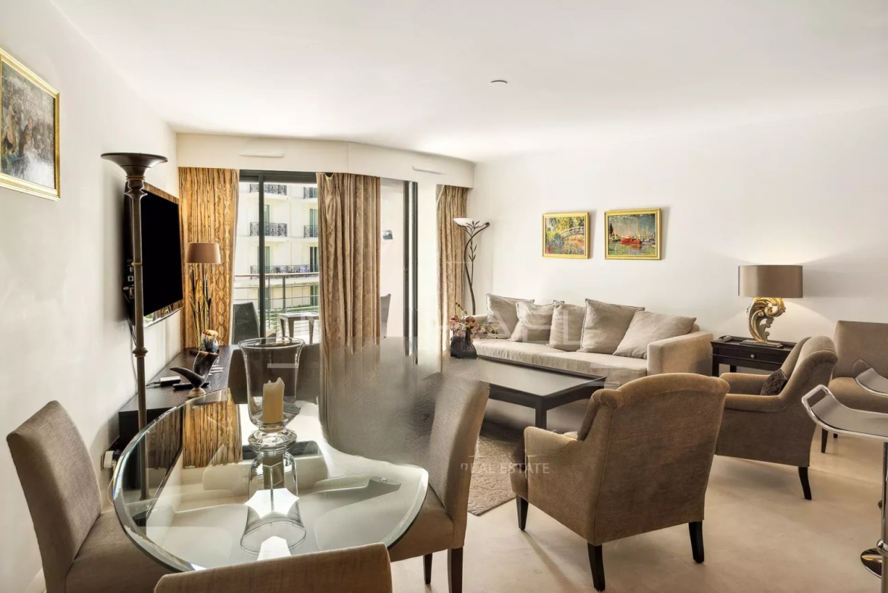 Квартира в Каннах, Франция, 87 м² - фото 1