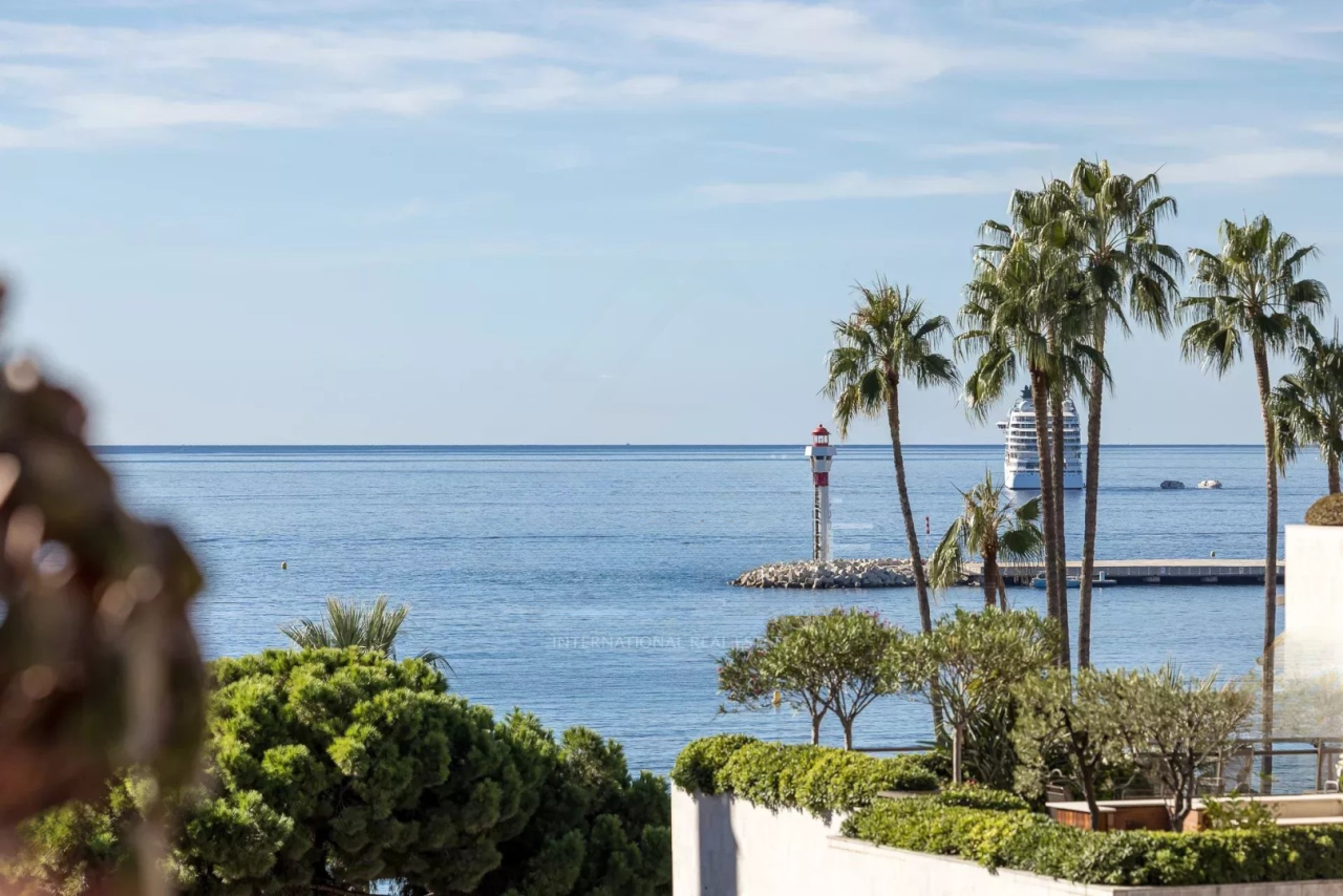 Квартира в Каннах, Франция, 91 м² - фото 1