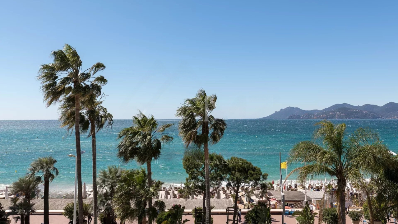 Квартира в Каннах, Франция, 150 м² - фото 1